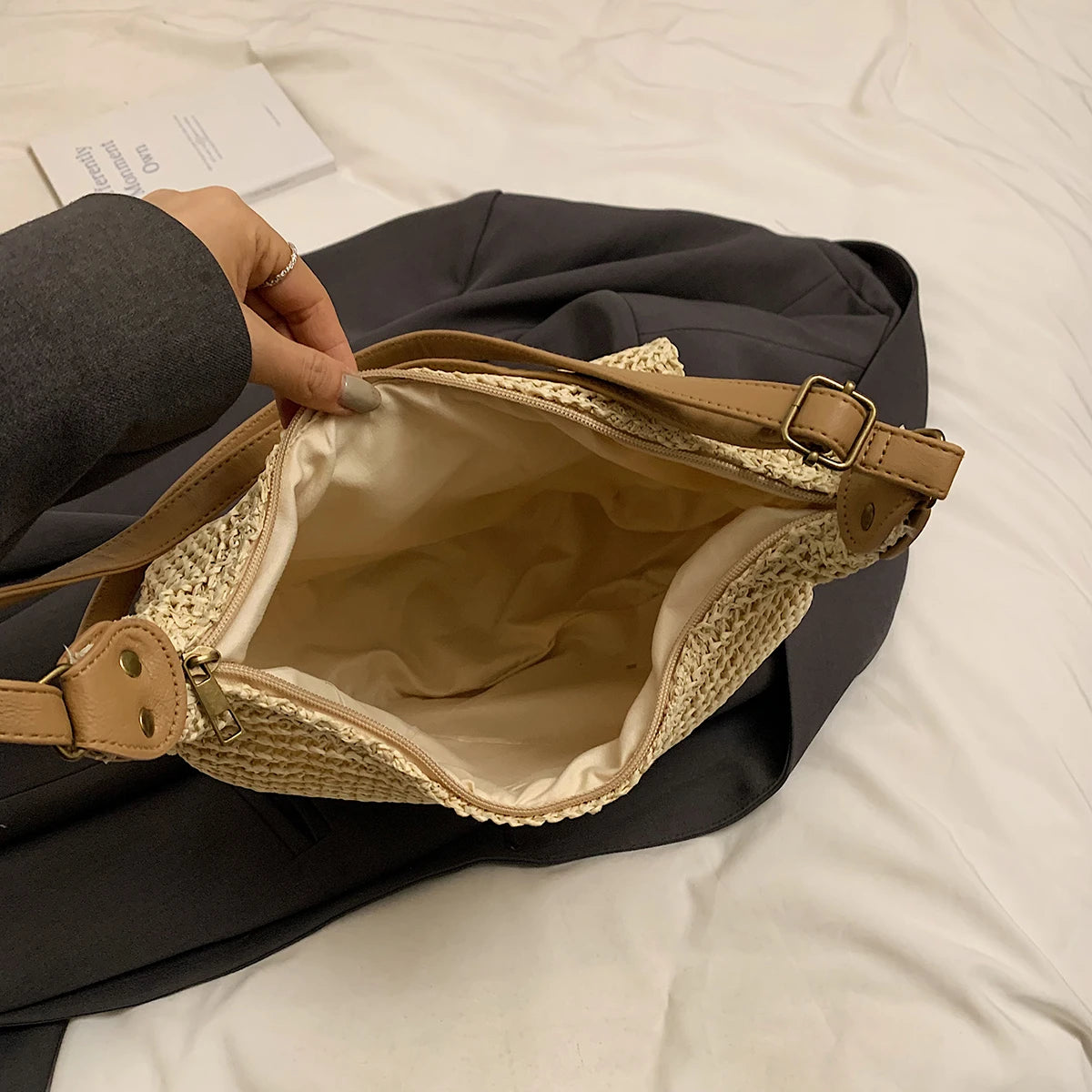 Handbag. Bags women handbags ladies.2025 Casual Oversized Woven Straw Bag