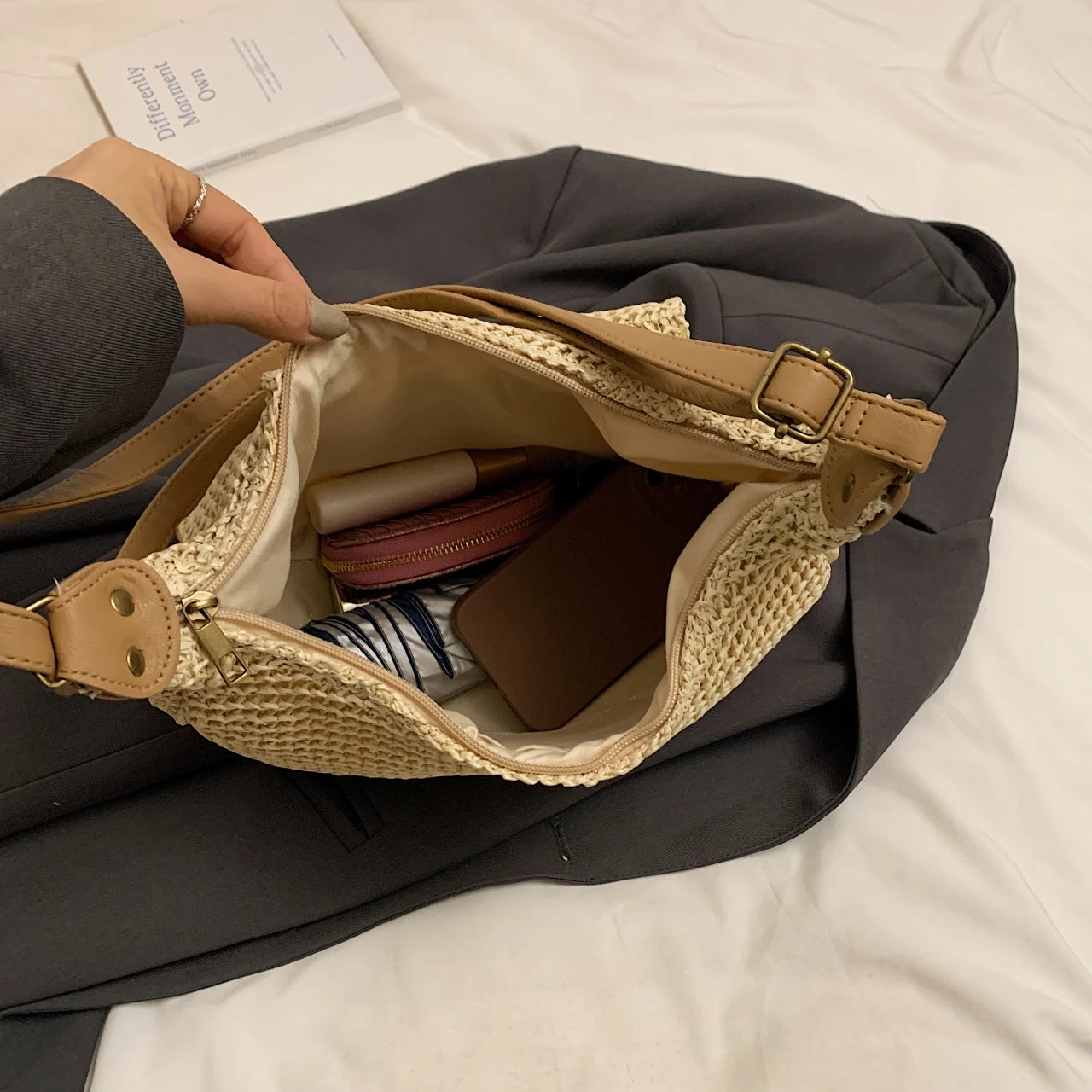 Handbag. Bags women handbags ladies.2025 Casual Oversized Woven Straw Bag